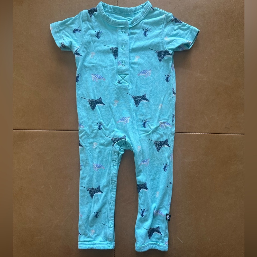 Kyte Baby Viscose Bamboo Sting Ray Romper 0-3M